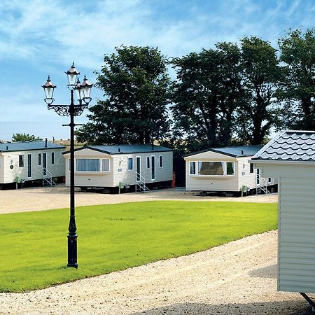 Отель St Cyrus Park Монтроз Экстерьер фото