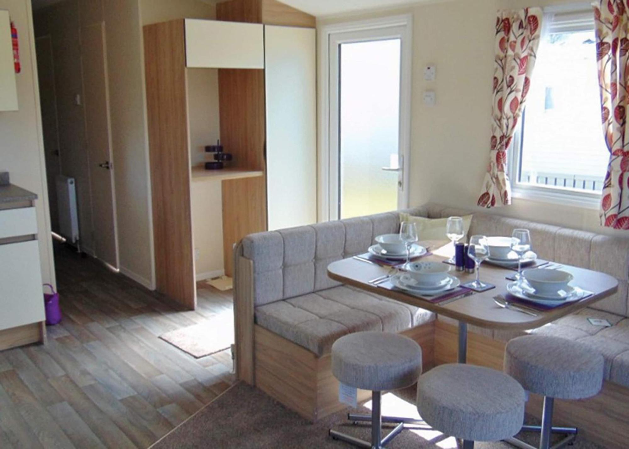 Отель St Cyrus Park Монтроз Экстерьер фото
